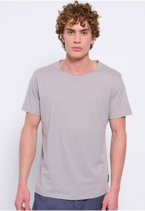 Loose fit t-shirt με raw cut λαιμόκοψη