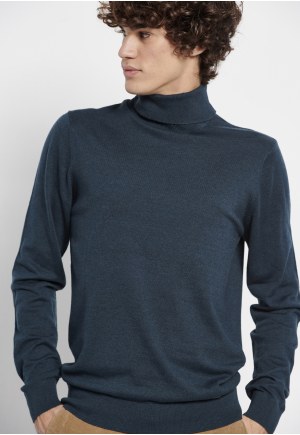Essential men's turtle neck sweater