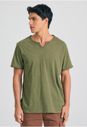 T-shirt with henley neck and raw cuts - The essentials
