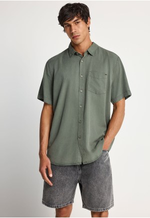 Men's lyocell shirt with chest pocket