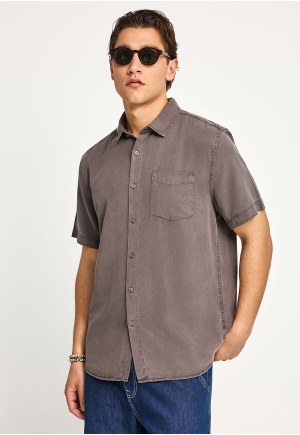 Men's lyocell shirt with chest pocket