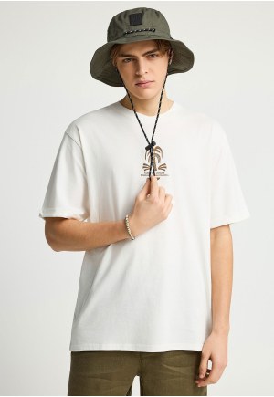 Men's relaxed t-shirt with print on the back