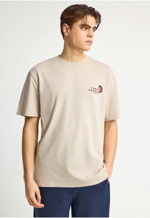 Ανδρικό relaxed t-shirt με τύπωμα στην πλάτη