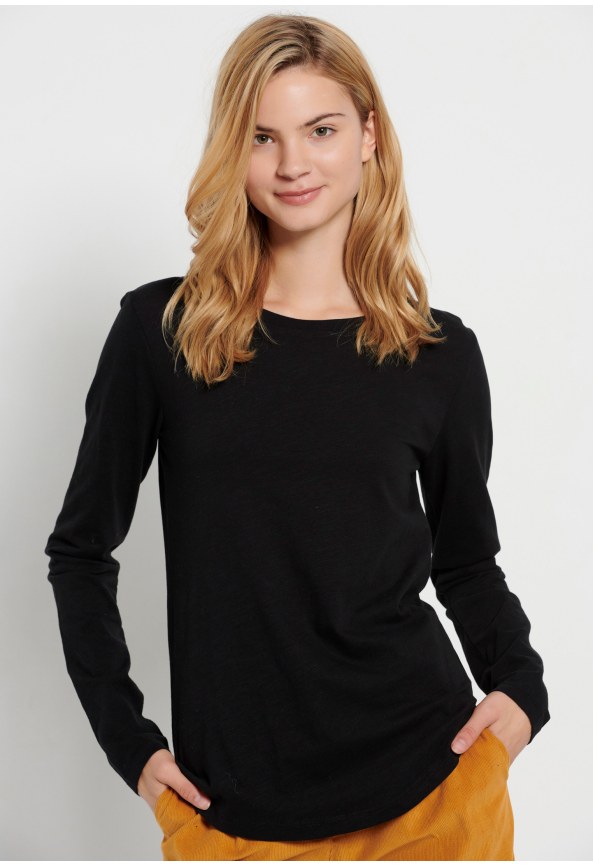 Crew neck long sleeve t-shirt