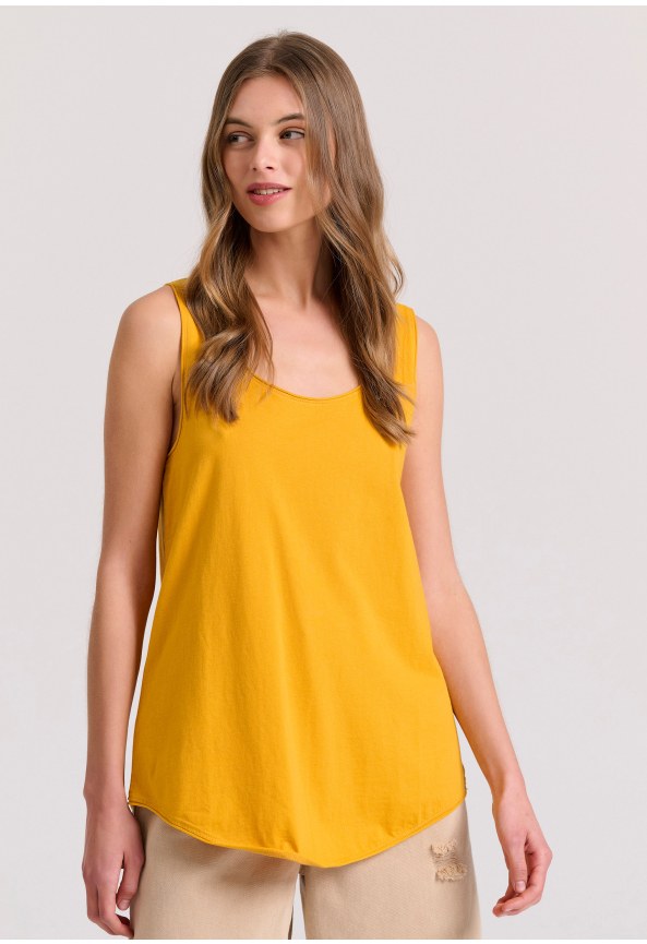 Tank top από οργανικό βαμβάκι με raw edges