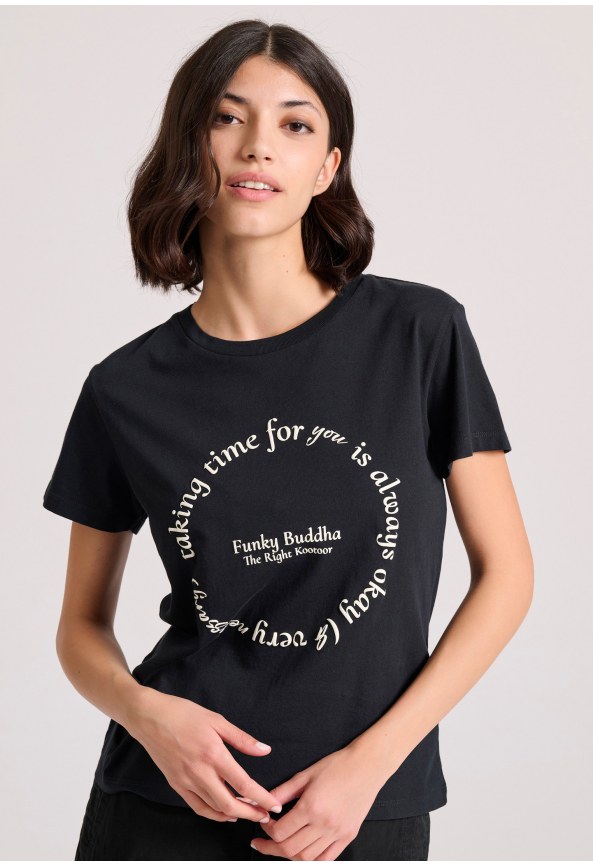 Organic cotton t-shirt with embossed print