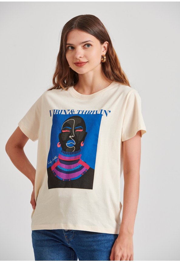 T-shirt με boho τύπωμα