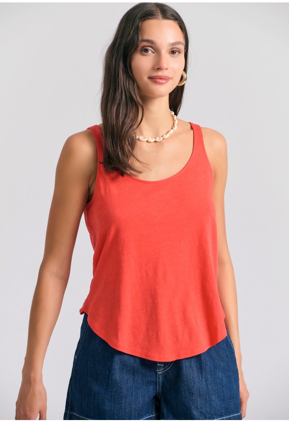 Women's tank top with longer back