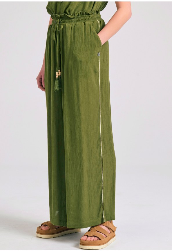 Loose fit παντελόνα από τεχνητό μετάξι