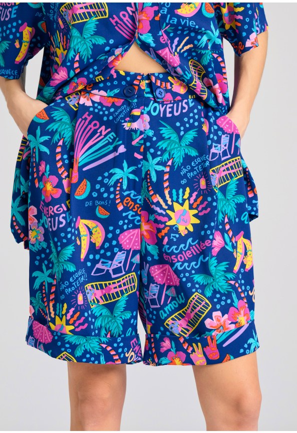 Γυναικεία βερμούδα με all over tropical τύπωμα