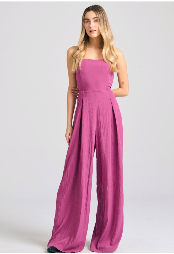Jumpsuit with bow on the back