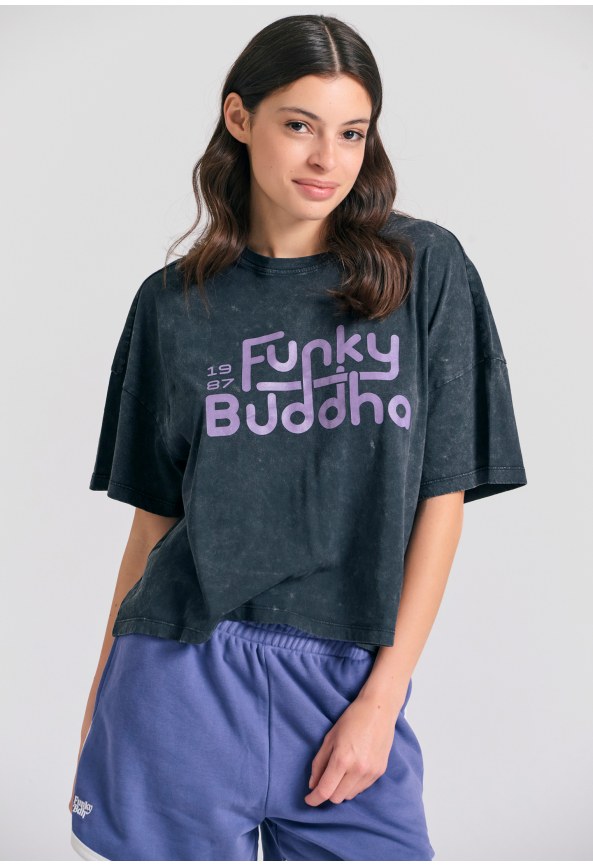 Oversized garment dyed t-shirt με branded τύπωμα