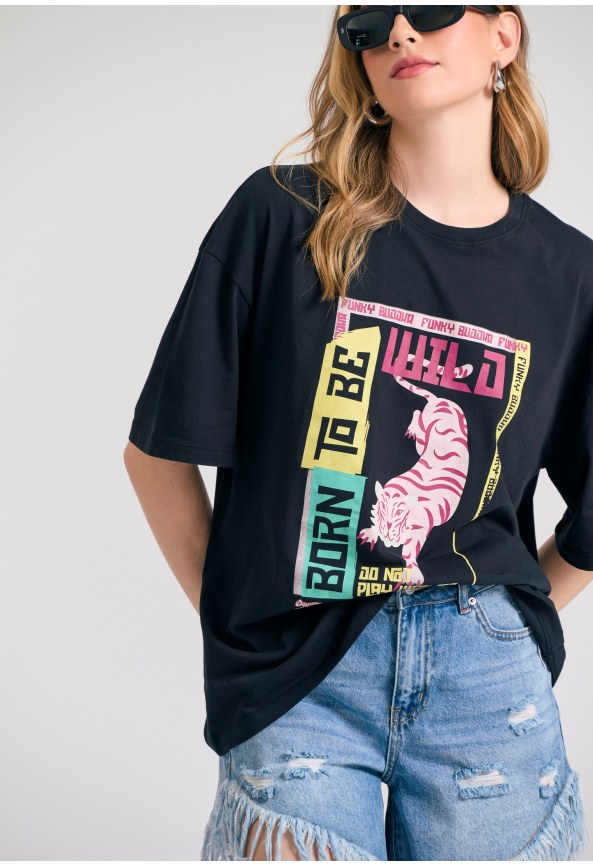 Loose fit μακρύ t-shirt με frame τύπωμα στο στήθος