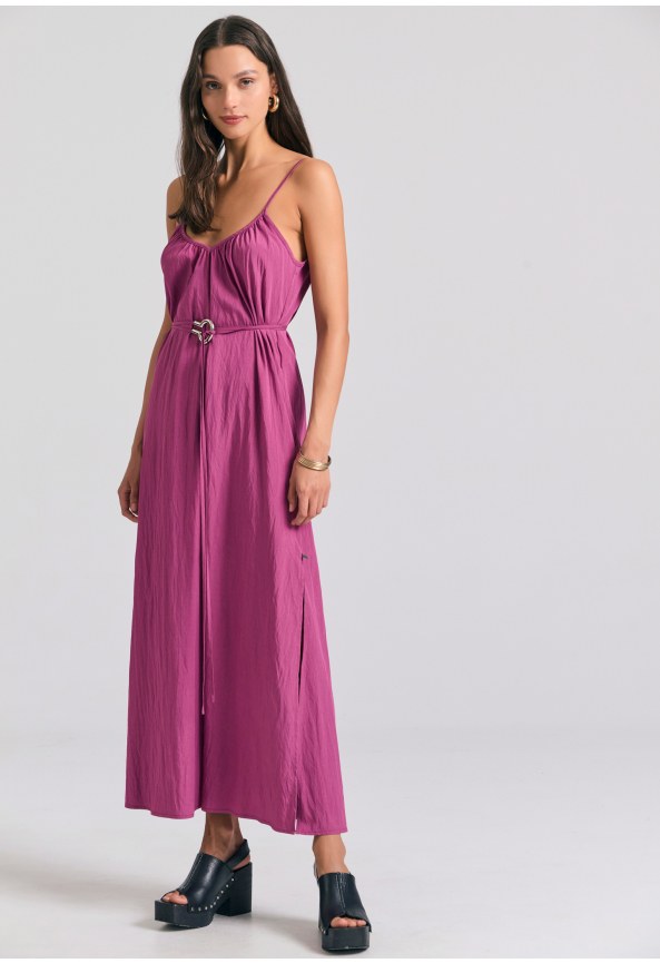 Maxi dress with waist belt