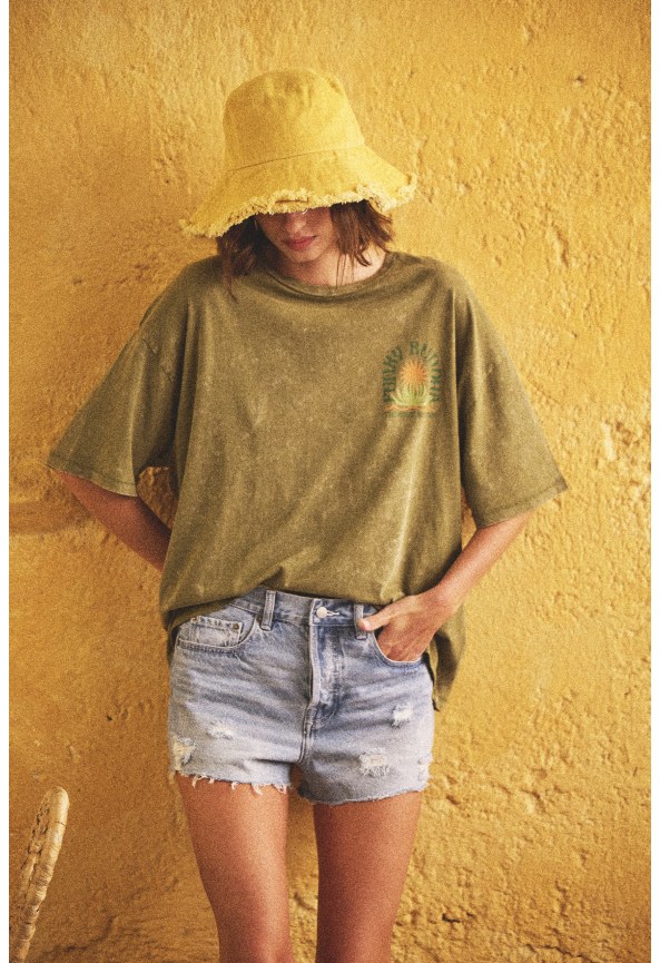 Oversized garment dyed t-shirt με τύπωμα στην πλάτη