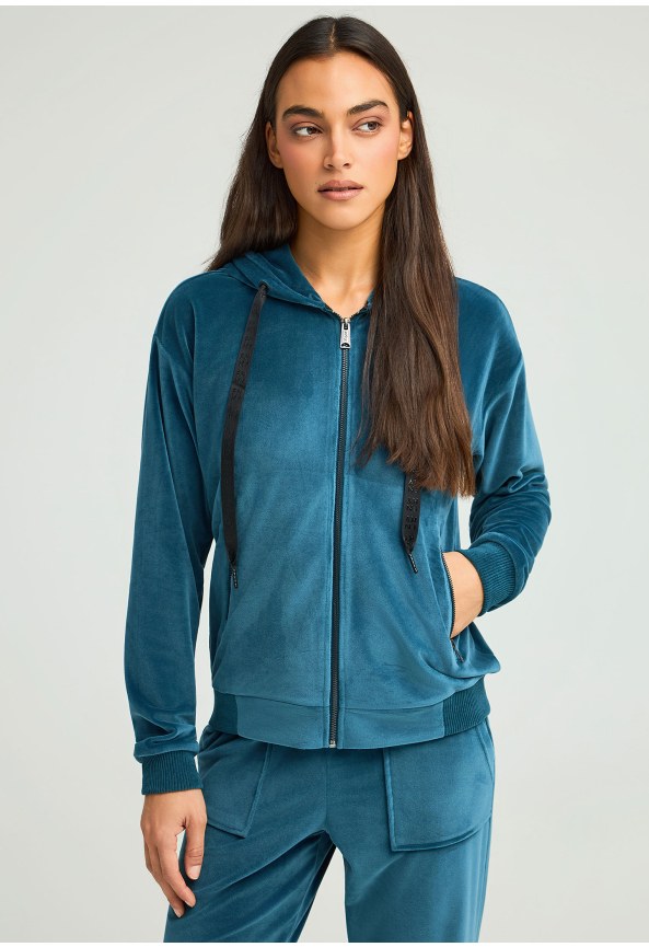 Γυναικεία βελουτέ ζακέτα