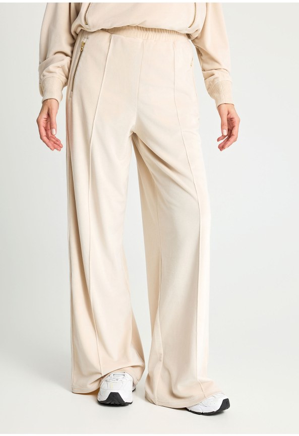 Women's wide leg pants in velvet fabric