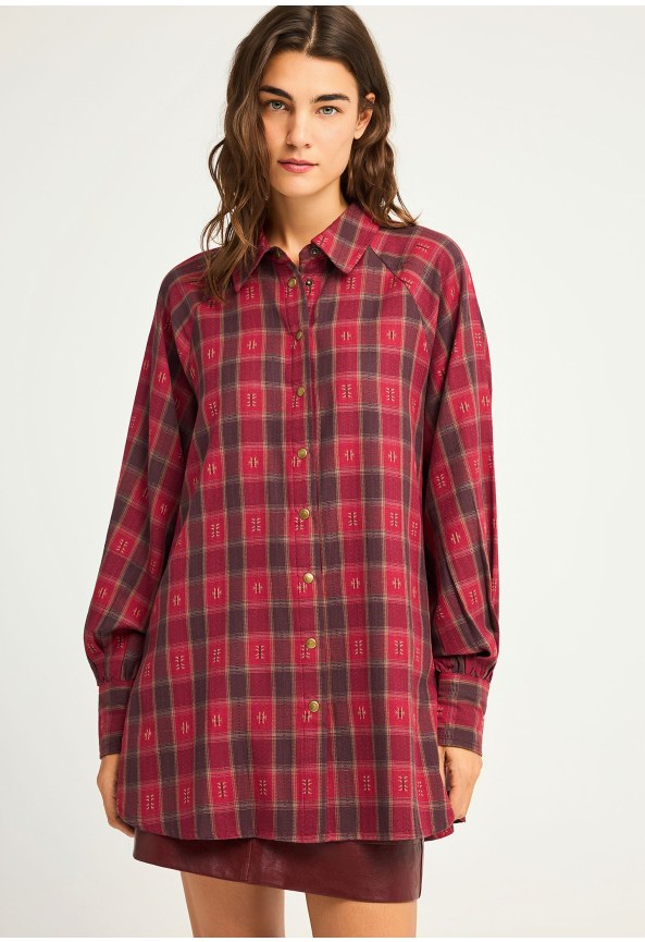 Women's plaid shirt