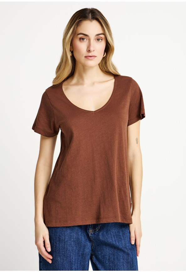 T-shirt με V λαιμόκοψη - The basics collection