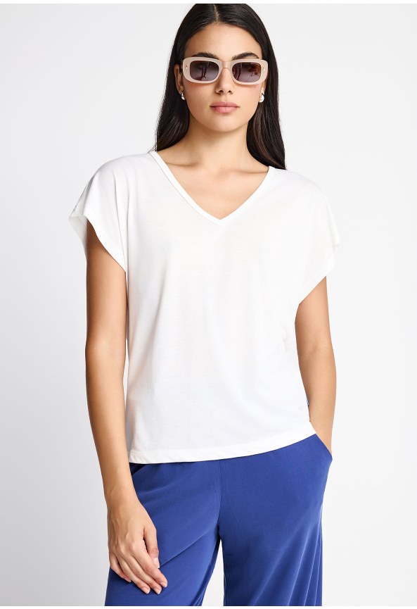 Women's V-neck t-shirt - The basic collection