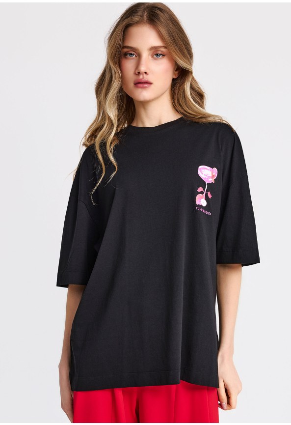 Women's cotton t-shirt with print on the back