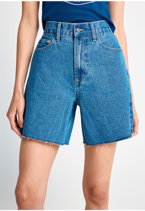 Mid-rise denim shorts