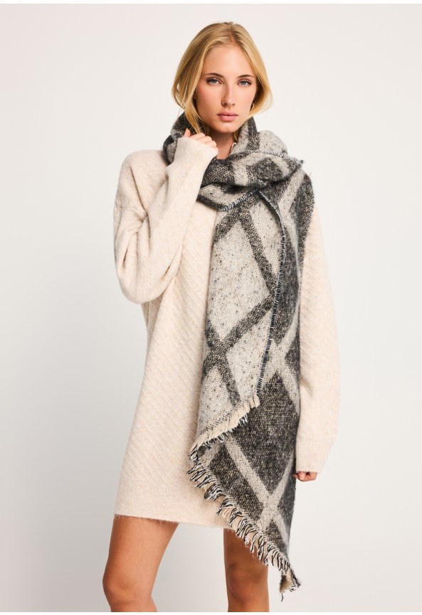 Women's argyle knit scarf