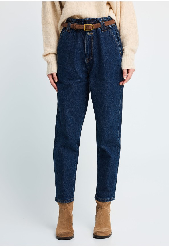 Women's baggy fit jeans with paperbag waist