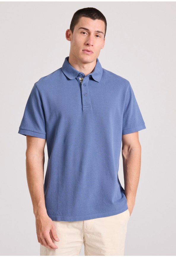 Polo shirt with branded print on the inner placket