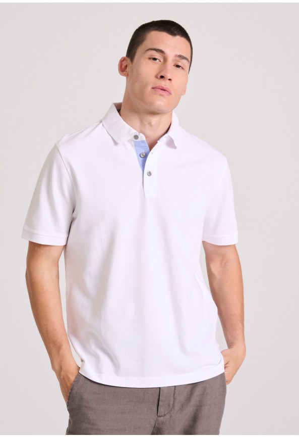 Polo shirt with embroidery on the sleeve