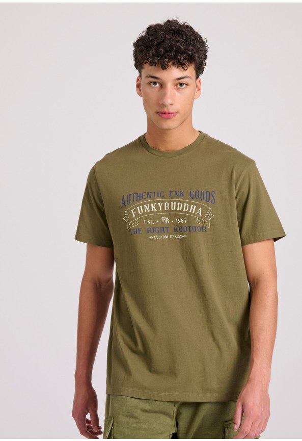T-shirt with vintage text artwork print