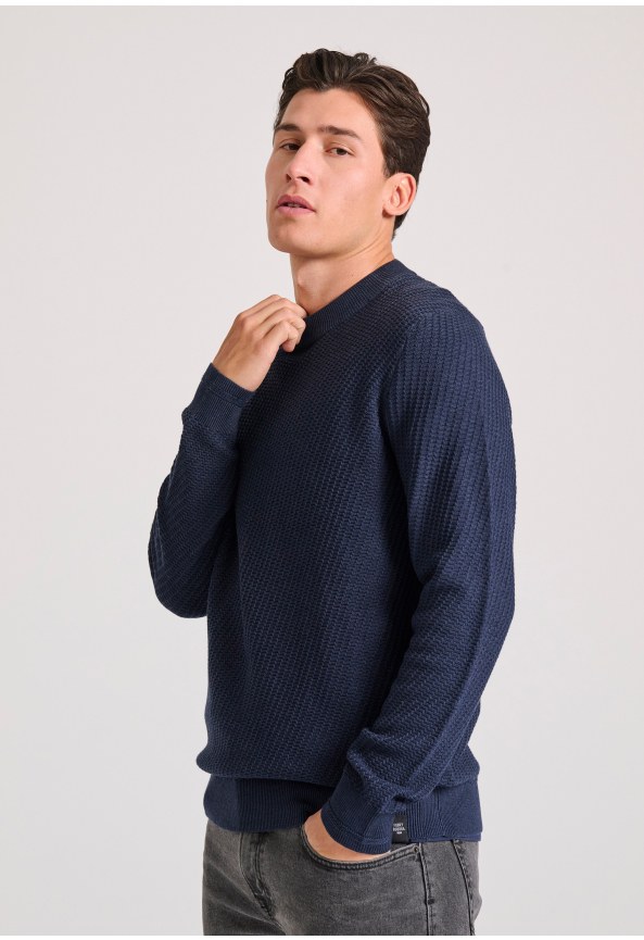 Ανδρικό πουλόβερ με ανάγλυφη υφή