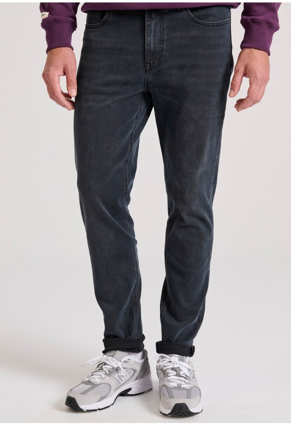 Slim fit jeans with washed effects