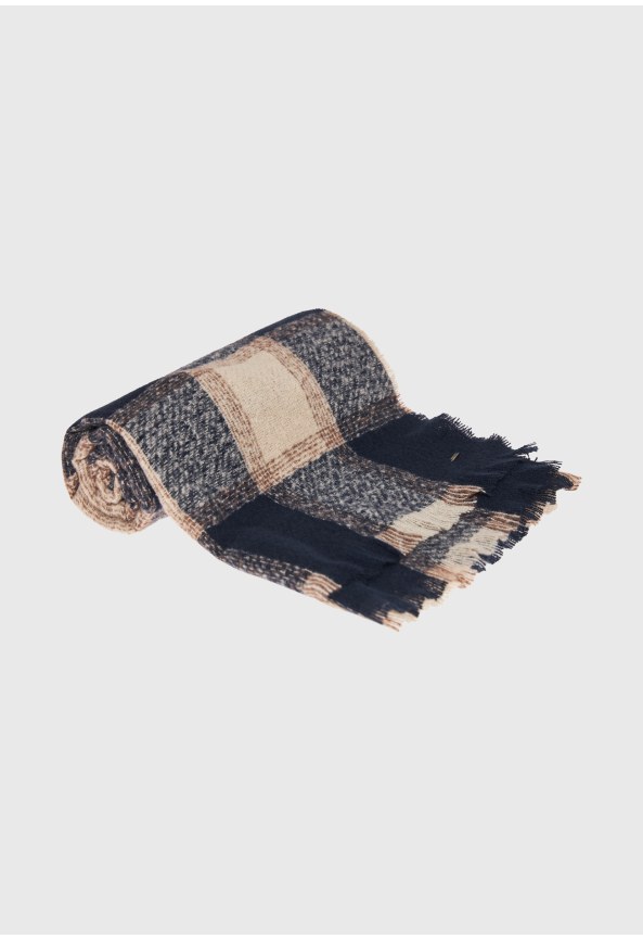 Men's plaid scarf