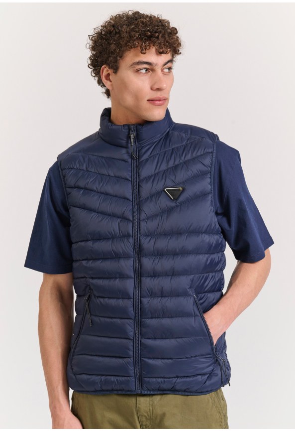 Ανδρικό αμάνικο καπιτονέ μπουφάν