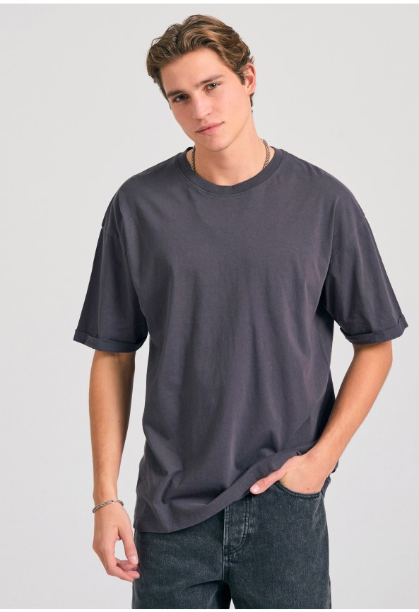 Oversized t-shirt με δίπλωμα στο μανίκι