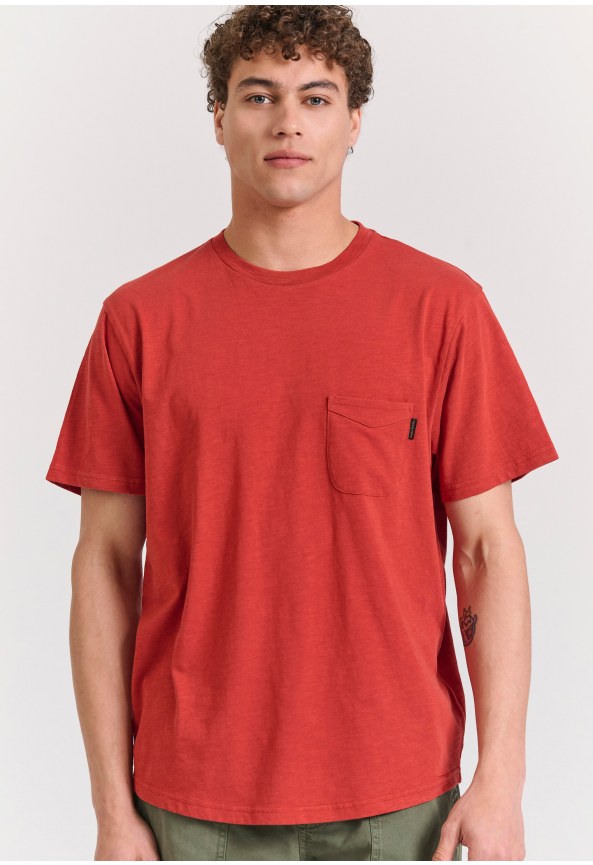 Βαμβακερό t-shirt με τσέπη στο στήθος