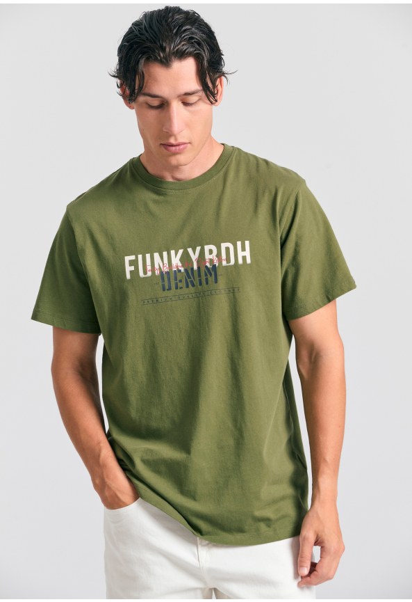 T-shirt με faded τύπωμα στο στήθος