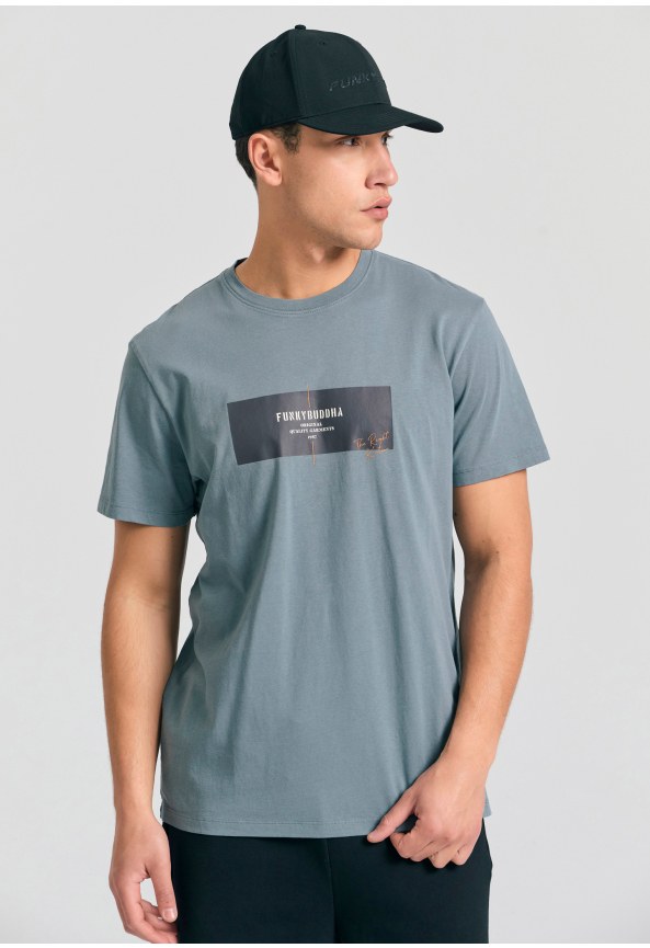 Men's t-shirt with frame print on the chest