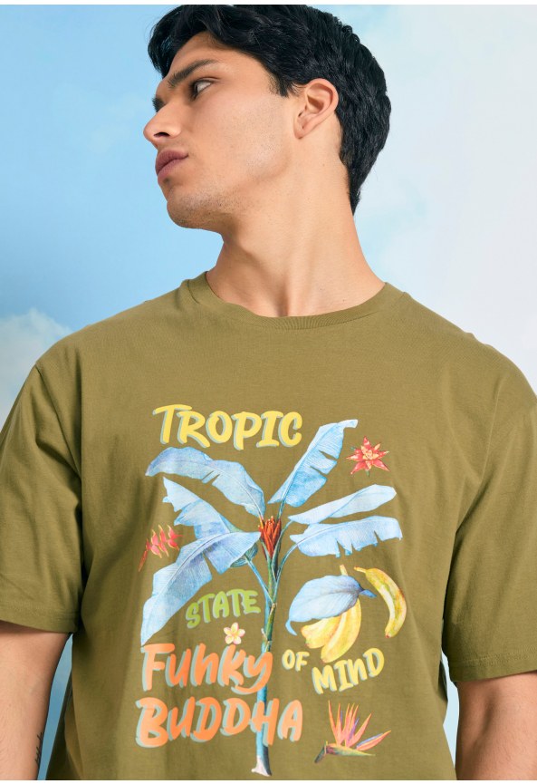 Relaxed fit t-shirt με tropical τύπωμα