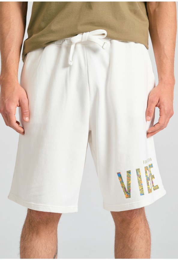 Relaxed fit αθλητική βερμούδα με τύπωμα