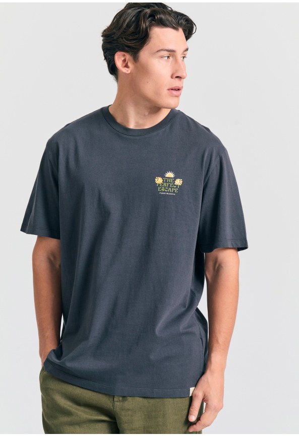 Relaxed fit t-shirt με tropical τύπωμα στην πλάτη