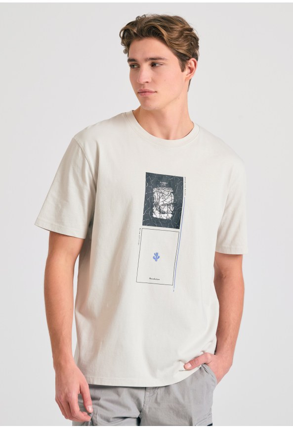 Relaxed fit t-shirt με abstract τύπωμα