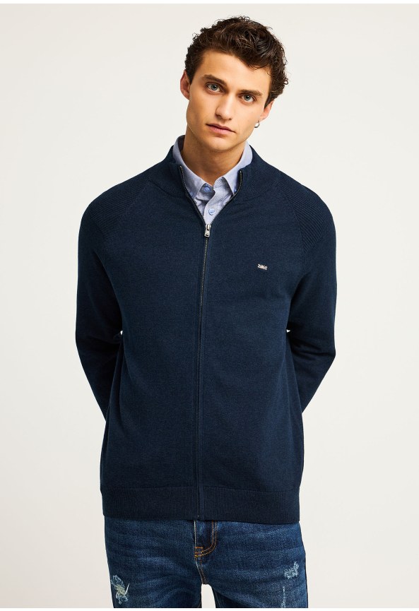 Men's knitted zip-up cardigan