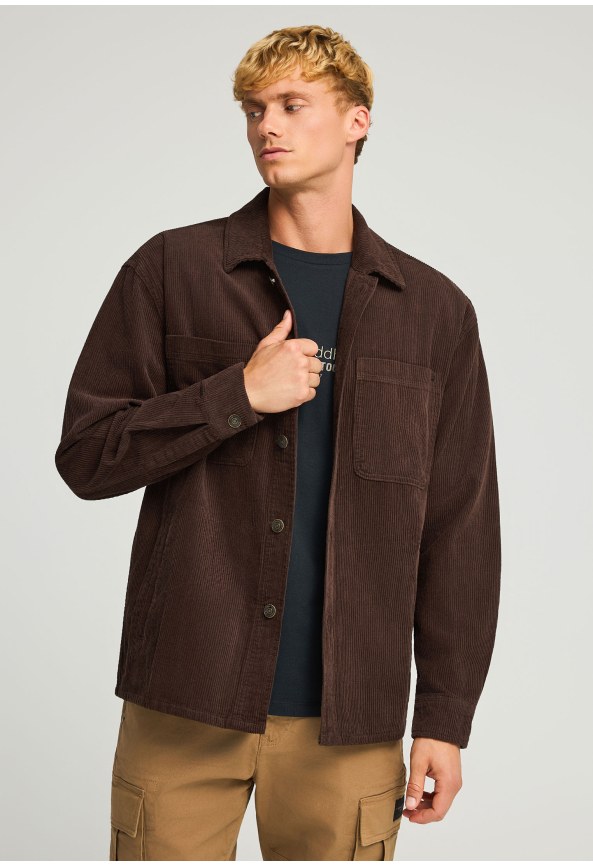 Men's corduroy shirt with chest pockets