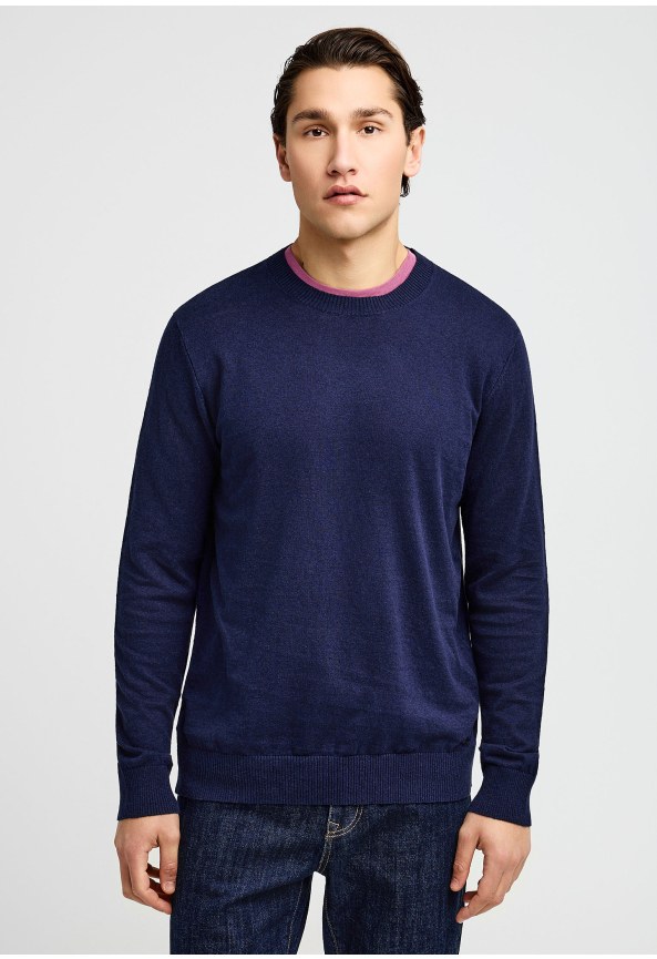 Ανδρικό ελαφρύ πλεκτό με λαιμόκοψη