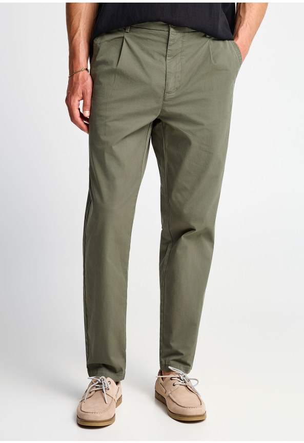 Men's comfort chino pants