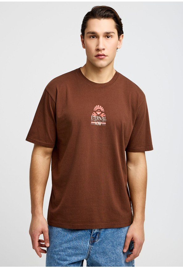 T-shirt with graphic print on the back