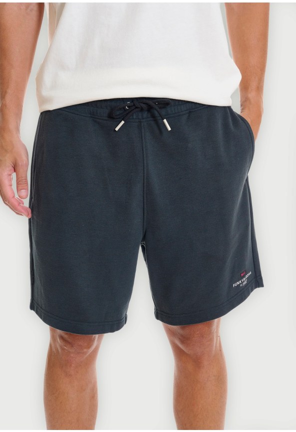 Ανδρική αθλητική βερμούδα με λογότυπο