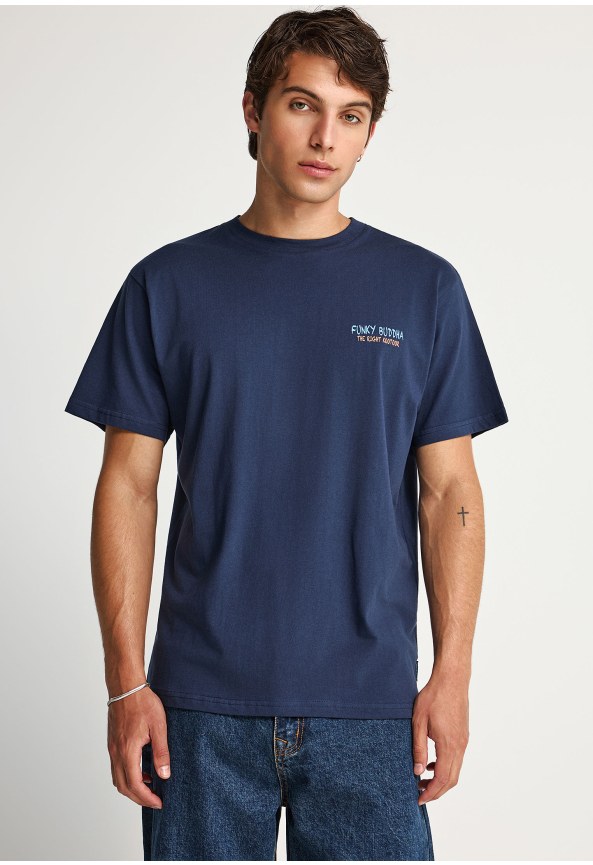 Ανδρικό t-shirt με τύπωμα στην πλάτη